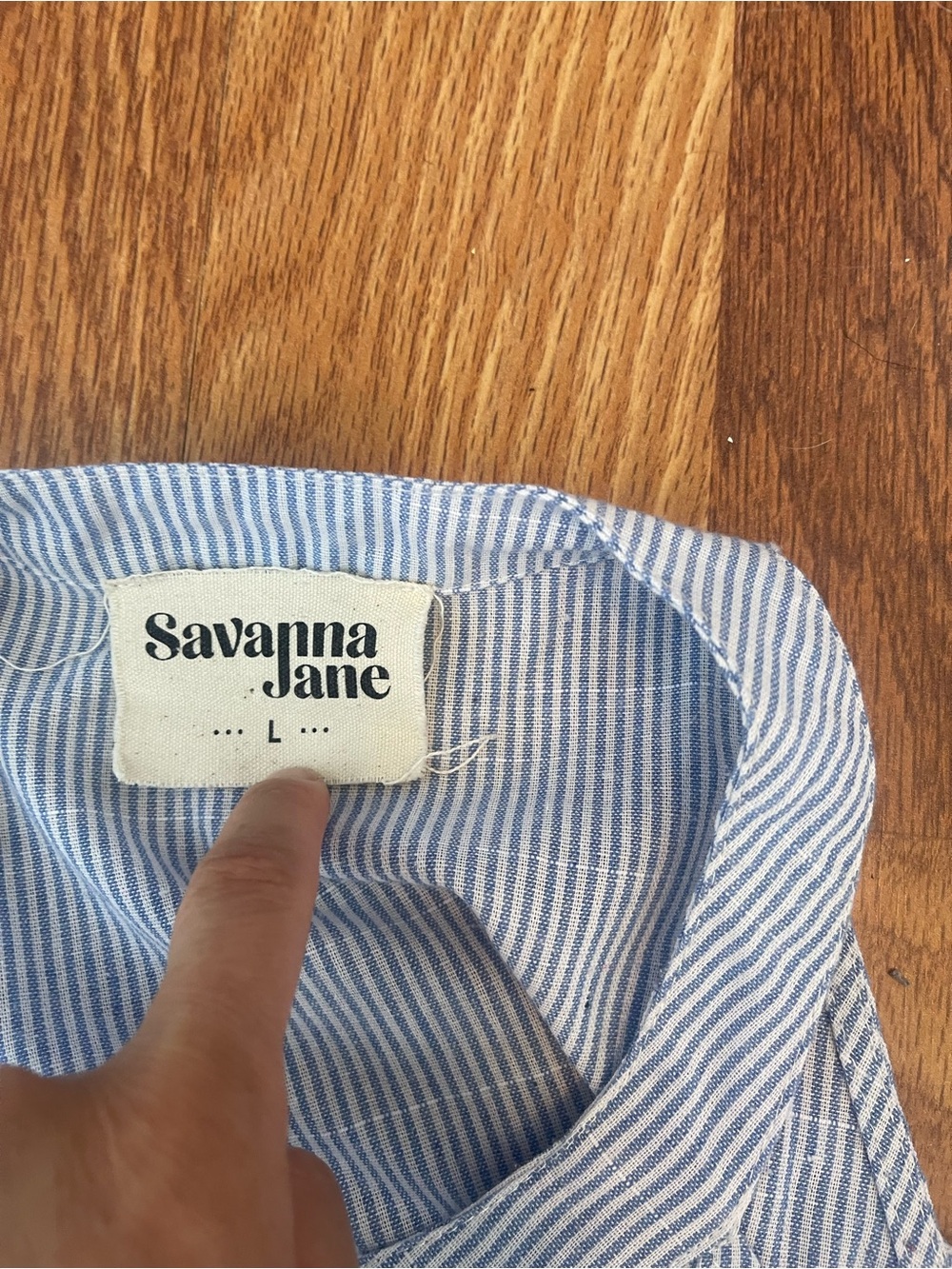 Savanna Jane Striped Embroidered Halter
Babydoll Top size L - Picture 4 of 7